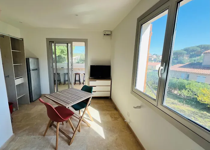 6 Roquebrune-sur Argens